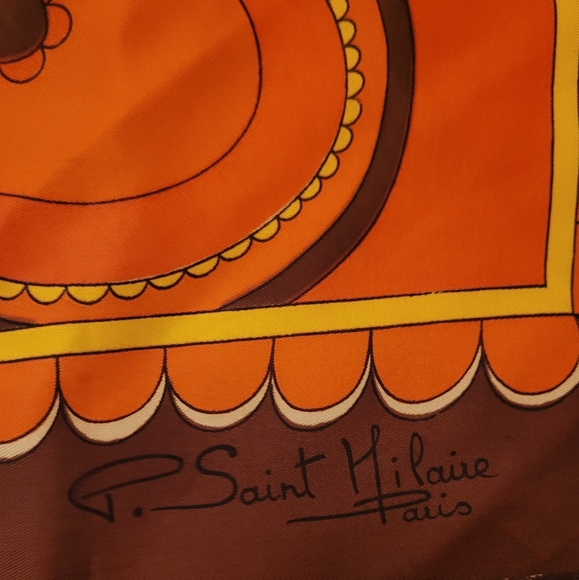 ☆host pick☆ Vintage 70's brown, orange and yellow 100% silky polyester scarf - Picture 3 of 5